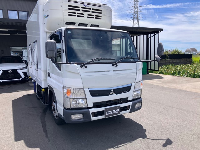 Mitsubishi Fuso Canter 1