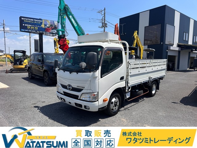 2013 Hino Dutro