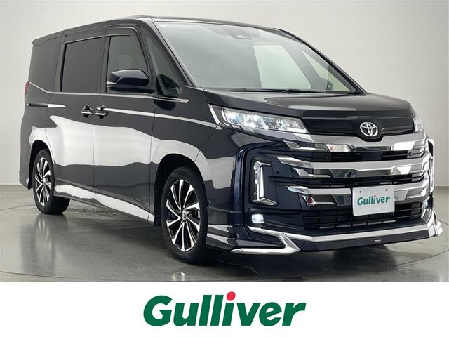 Toyota Noah 1
