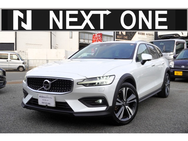 2019 Volvo V60 Cross Country