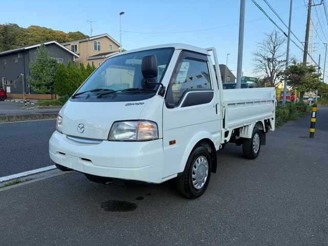 Mazda Bongo Truck 1