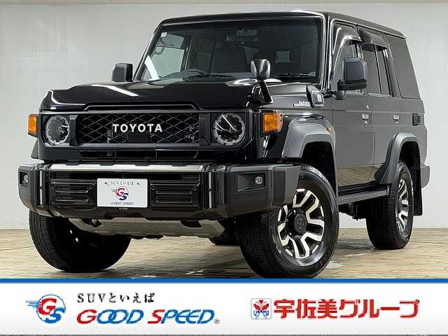 Toyota Land Cruiser 70 2