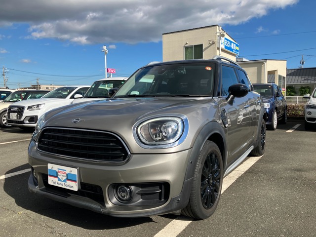 MINI Crossover 1