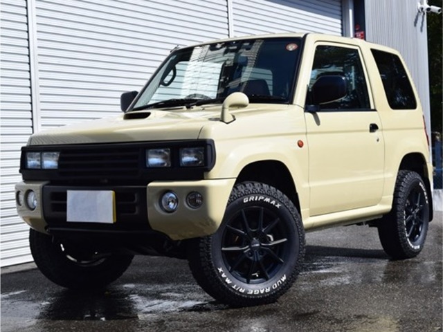 2004 Mitsubishi Pajero Mini
