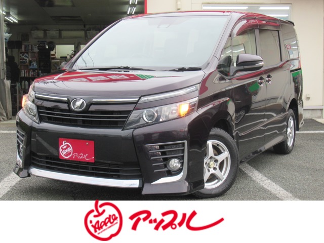 Toyota Voxy 1