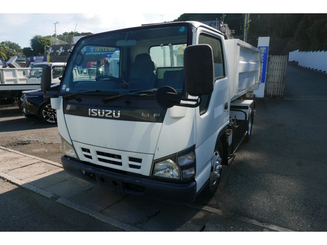 Isuzu Elf 1
