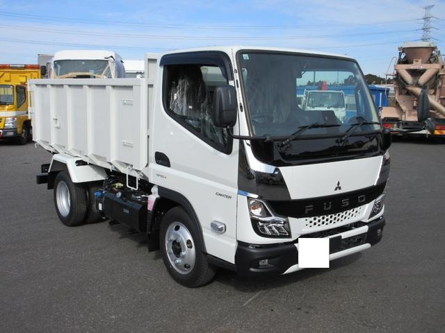 2024 Mitsubishi Fuso Canter