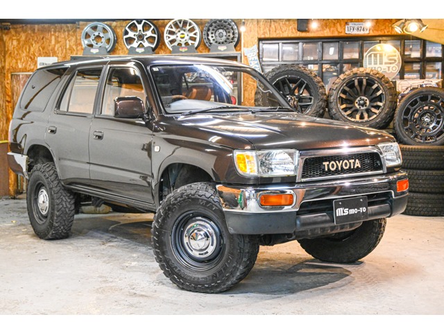 Toyota Hilux Surf 2