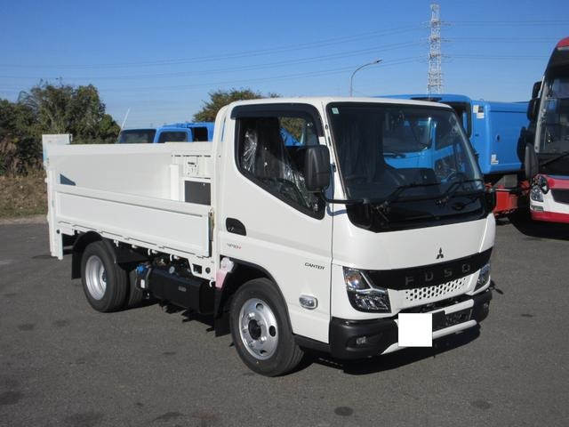 2025 Mitsubishi Fuso Canter