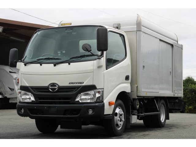 Hino Dutro 1