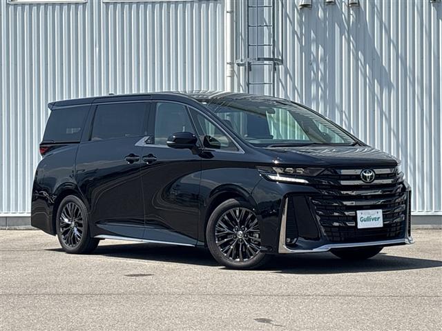 Toyota Vellfire 2