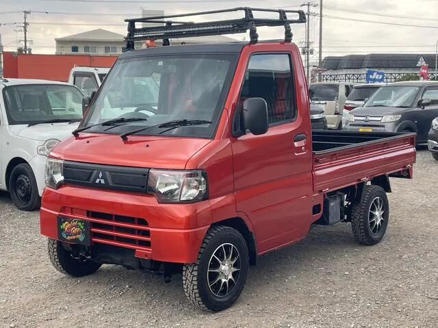 2013 Mitsubishi Minicab Truck