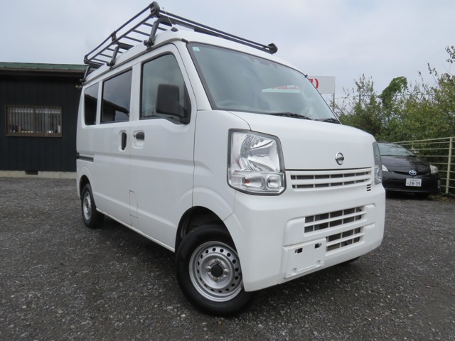 Nissan NV100 Clipper 1
