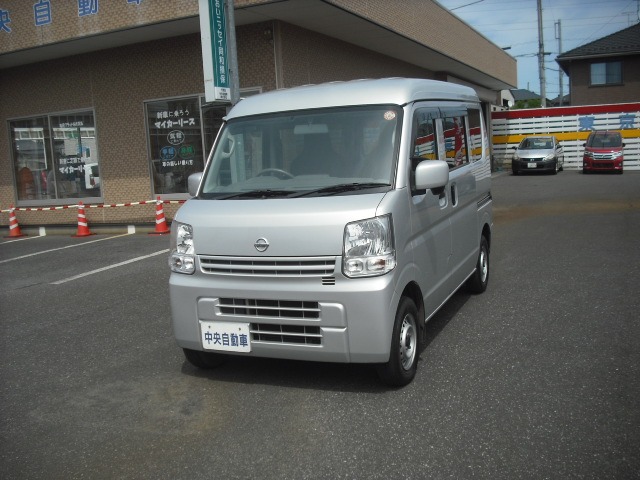 Nissan NV100 Clipper 1