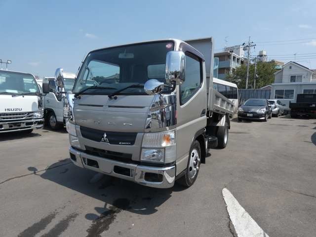 Mitsubishi Fuso Canter 2