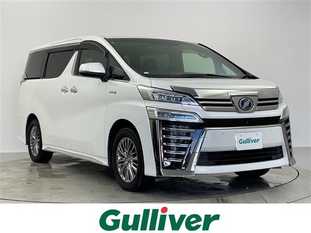 Toyota Vellfire 1