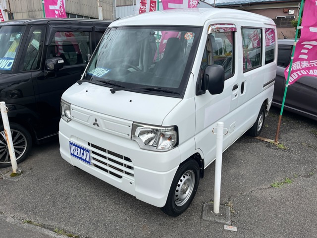 2014 Mitsubishi Minicab Van
