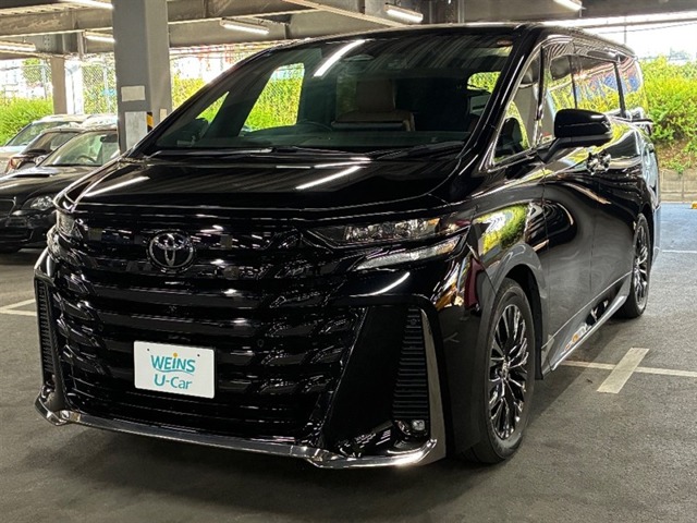 Toyota Vellfire 2