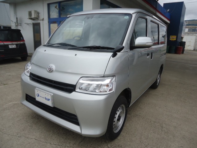 Toyota Town Ace Van 1