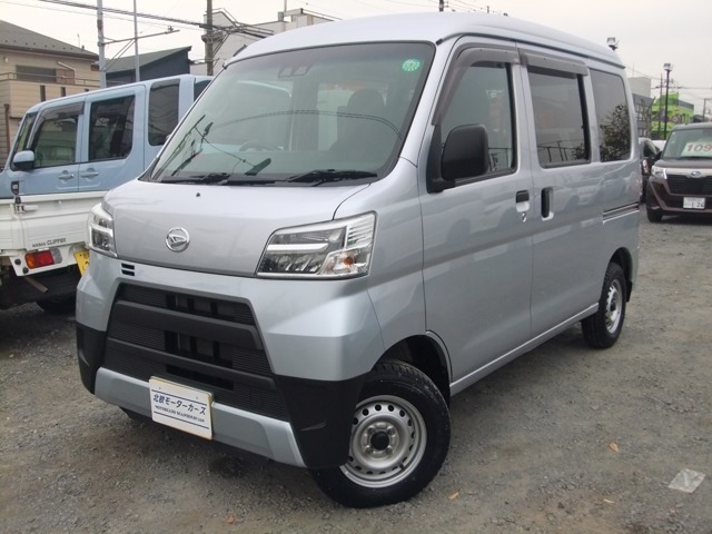 Daihatsu Hijet Cargo 1