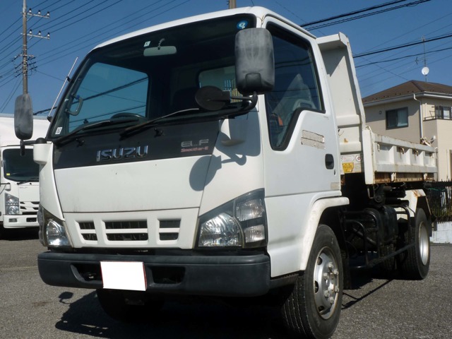 Isuzu Elf 1