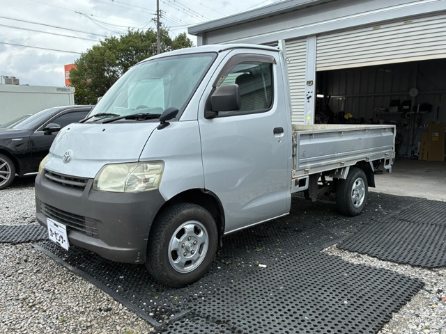Toyota Light Ace Truck 1