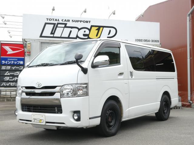 Toyota Hiace Van 1