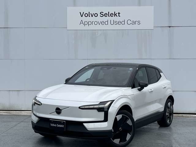 Volvo EX30 1