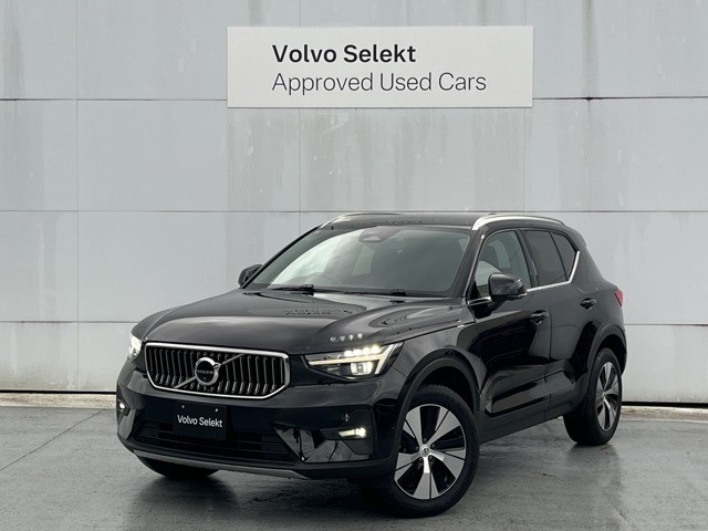 2025 Volvo XC40