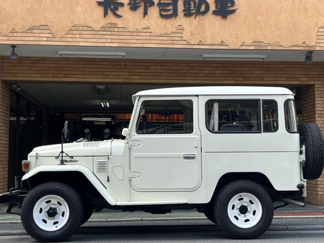 Toyota Land Cruiser 40 1