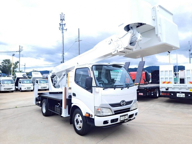 2012 Hino Dutro