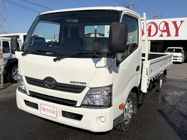 Hino Dutro 1