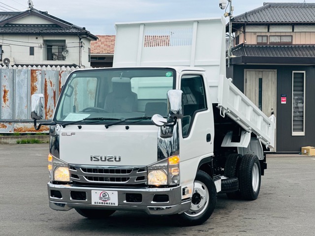 2012 Isuzu Elf
