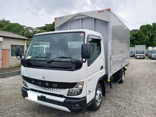 Mitsubishi Fuso Canter 1