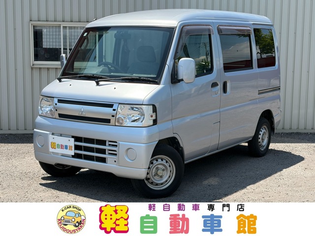 2009 Mitsubishi Minicab Van