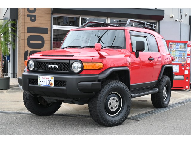 Toyota FJ Cruiser 2