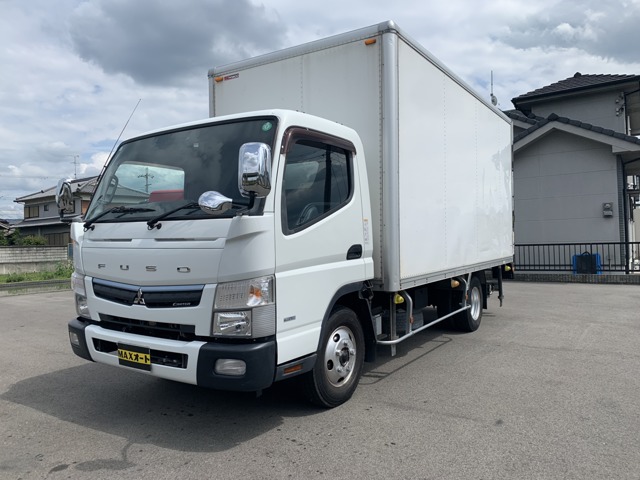 Mitsubishi Fuso Canter 1