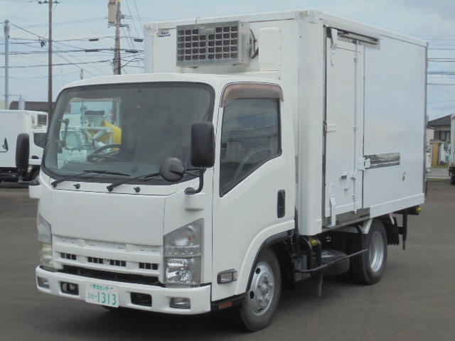 2014 Isuzu Elf