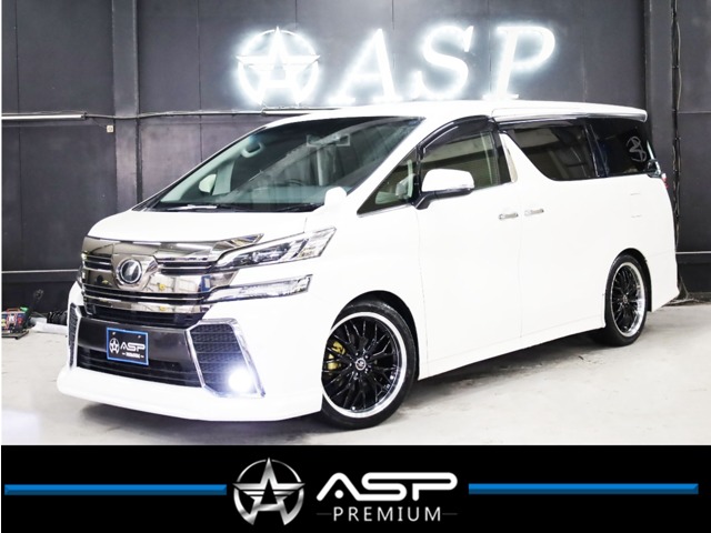 Toyota Vellfire 1