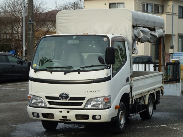 Toyota Toyoace 1