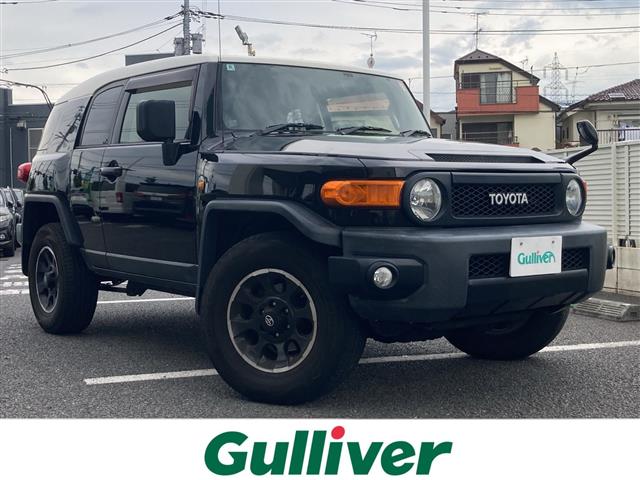 Toyota FJ Cruiser 2