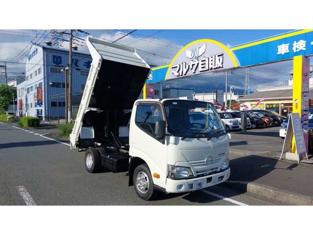 Hino Dutro 1
