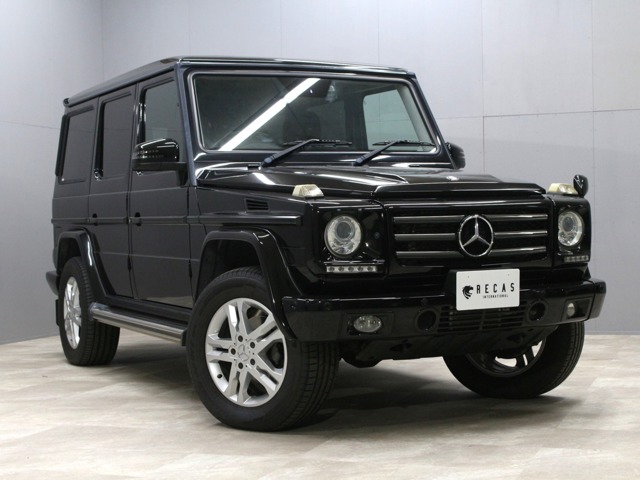 Mercedes-Benz G-Class 1