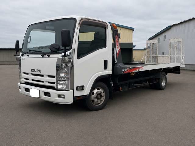 Isuzu Elf 1