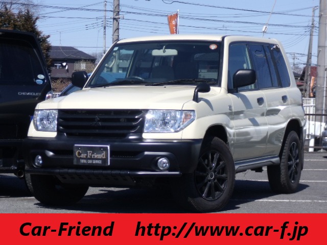 Mitsubishi Pajero iO 1