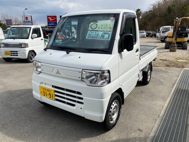 Mitsubishi Minicab Truck 1
