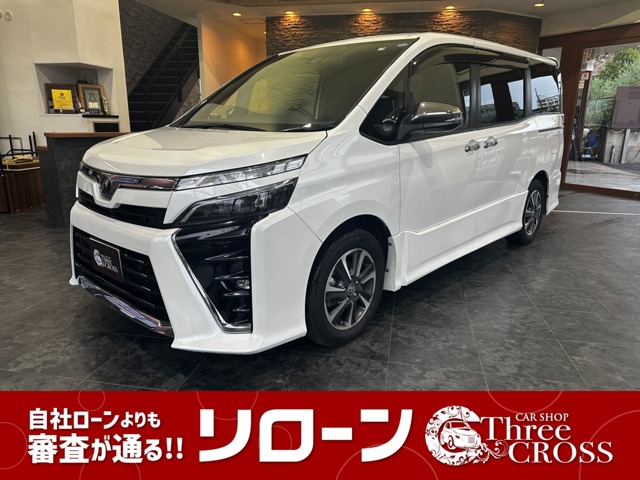 Toyota Voxy 1