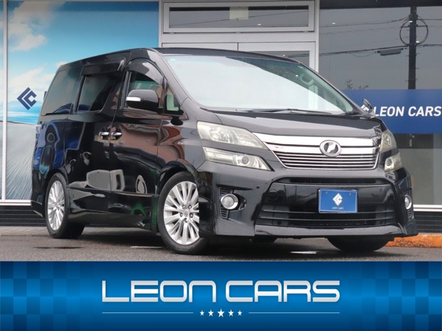 Toyota Vellfire 1