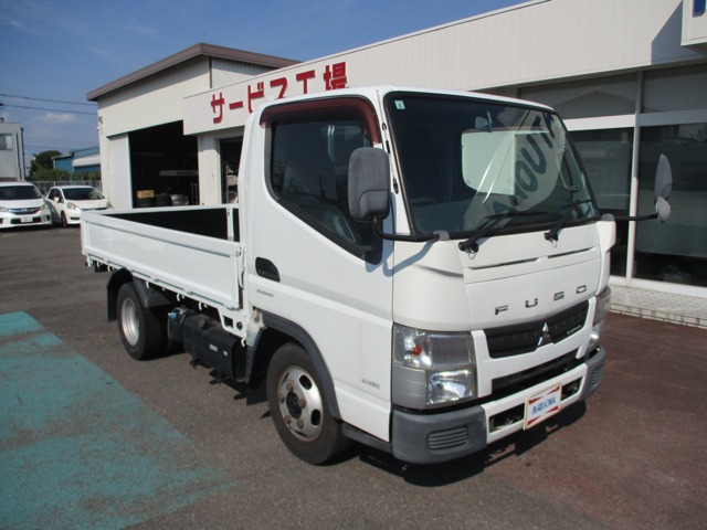 Mitsubishi Fuso Canter 1