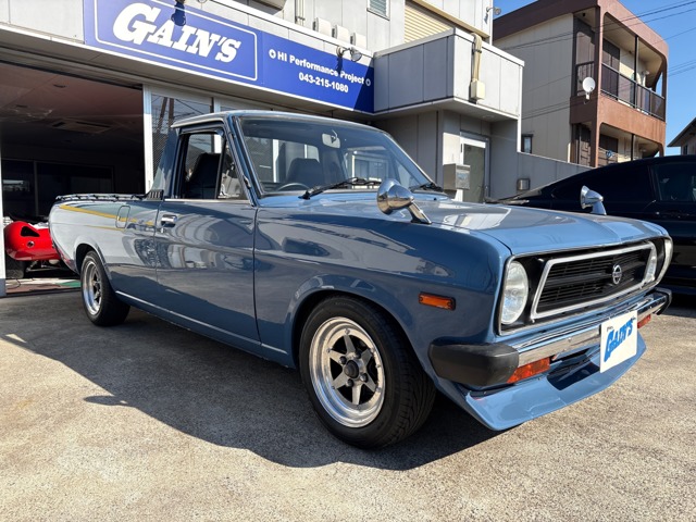Nissan Sunny Truck 1